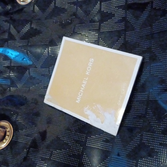 > Michael Kors Black and Cream Monogram Tote - Picture 4 of 10